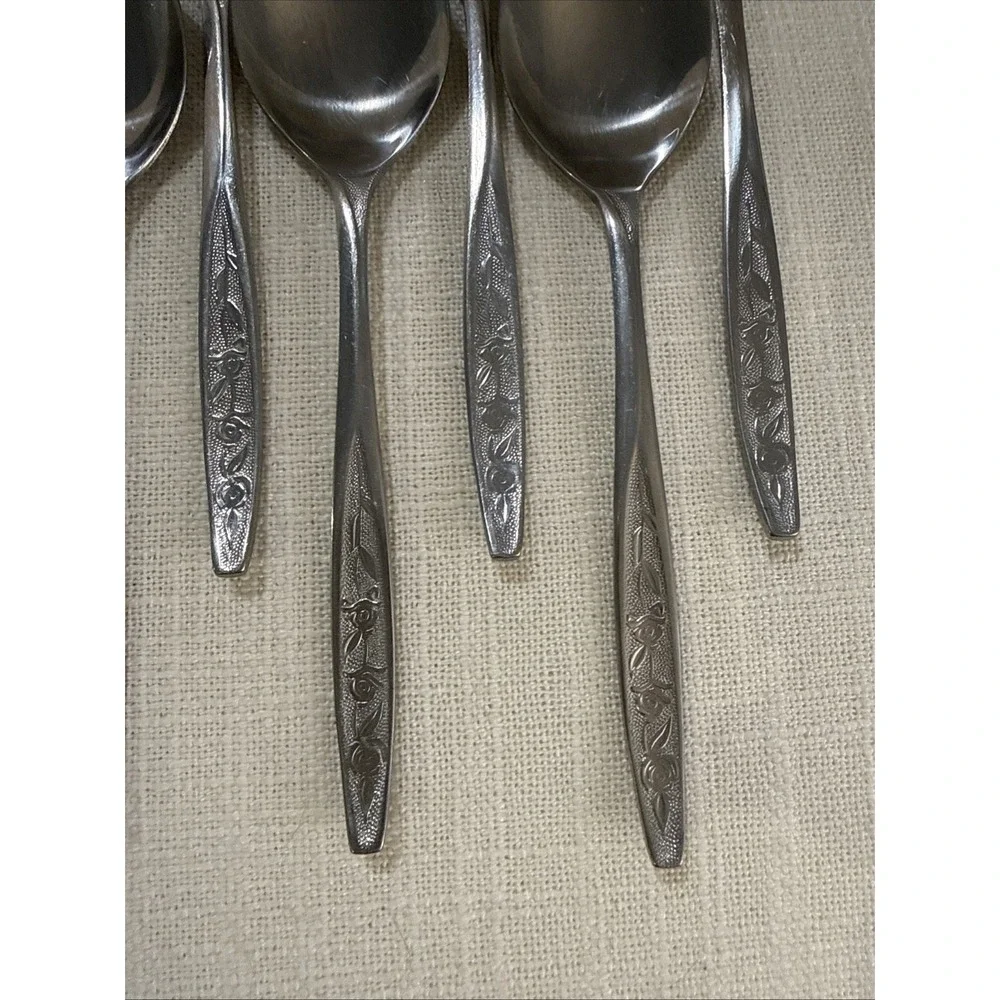 12 Big Soup Spoon CUS1 Custom Craft‎ Stainless Roses Flowers Taiwan